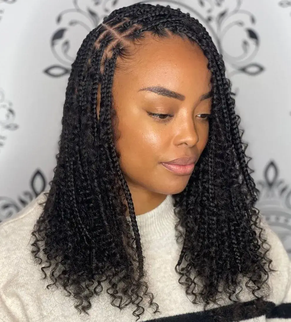 Knotless Braids with Curls on Ends