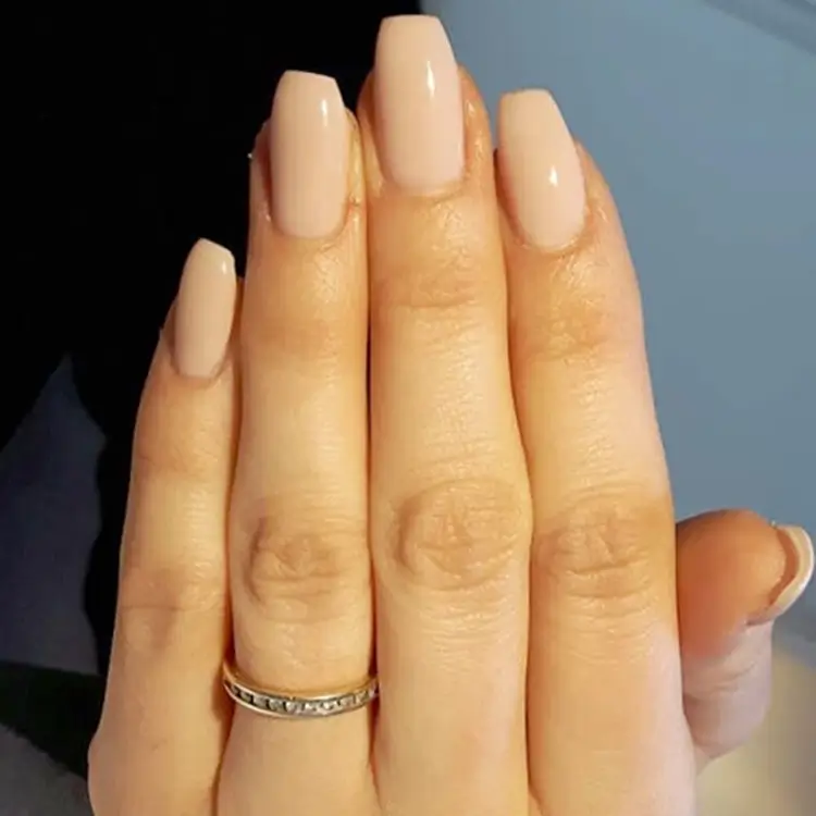 Neutral acrylic manicure